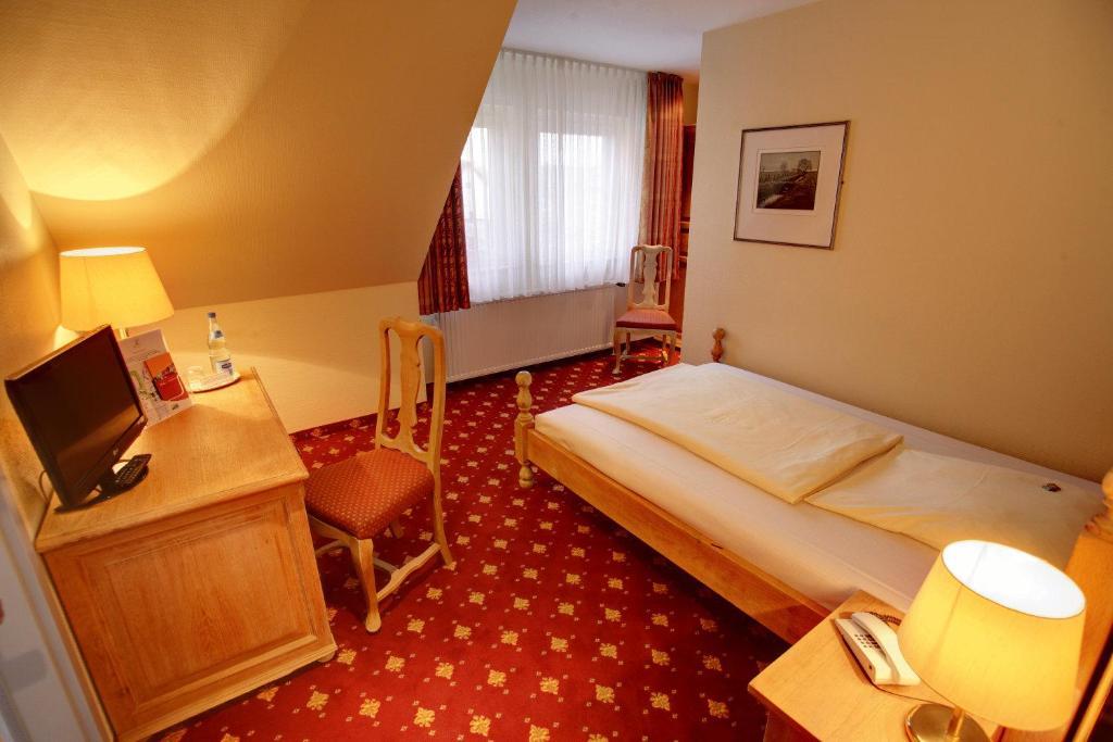 Hotel Kronprinz Garni ميندين المظهر الخارجي الصورة